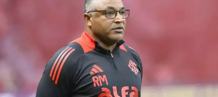 Internacional demite Roger Machado após derrota para o Grêmio