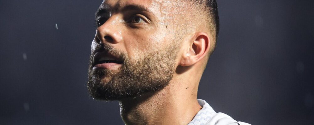 Santos bate São Paulo, encerra jejum e se distancia do Z4 do Brasileiro