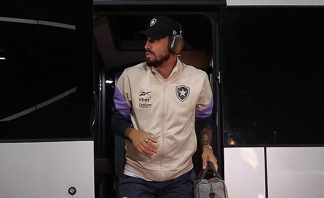 Alex Telles, do Botafogo - (foto: Divulgação/Botafogo)