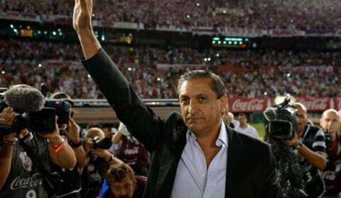 Internacional contrata técnico Ramón Díaz