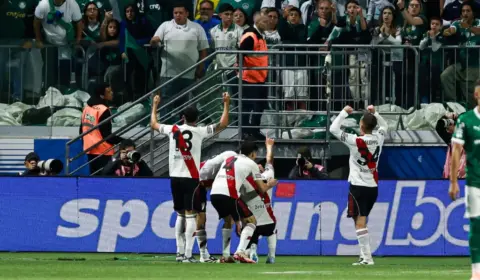 Palmeiras volta a falar sobre a renovação de Abel Ferreira