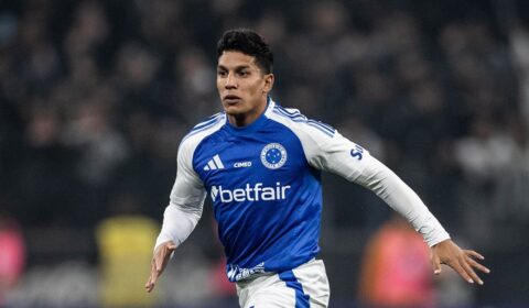 Os oito pendurados do Cruzeiro diante do Vasco no Brasileirão