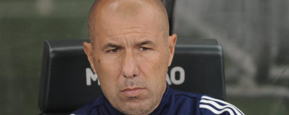 Jardim diz que Cruzeiro foi ‘castigado’ com cartões e mostra preocupação