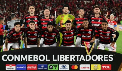 Em qual canal vai passar o jogo do Flamengo contra o Estudiantes hoje (25/9)?