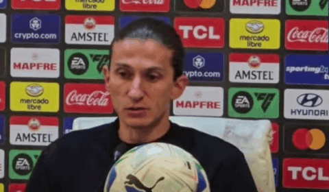 Filipe Luís indica caminho para título do Flamengo: ‘Tem que passar por provações’