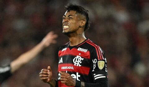 Bruno Henrique reage de forma explosiva após classificação do Flamengo < No Ataque