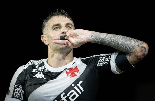 Titular do Cruzeiro projeta duelo entre Cássio e Vegetti, do Vasco