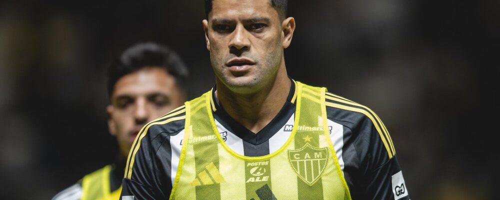 Comentarista analisa situação de Hulk no Atlético e faz alerta