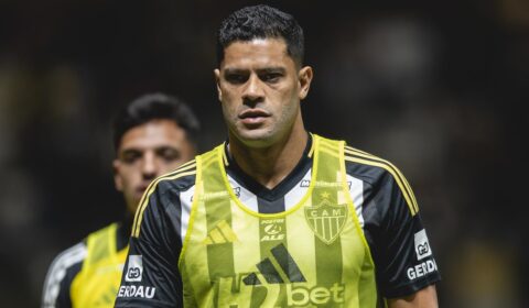 Comentarista analisa situação de Hulk no Atlético e faz alerta