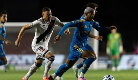 Cruzeiro falha na defesa e perde para o Vasco fora de casa no Brasileiro