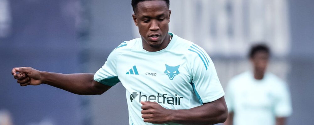 Jardim ‘abre o jogo’ sobre situação de Sinisterra no Cruzeiro