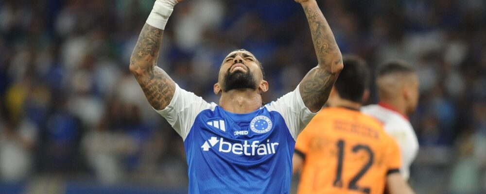 Polícia prende suspeitos de desviar quase R$ 1 milhão de Gabigol, do Cruzeiro