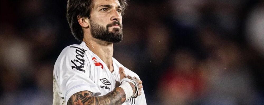 Santos empata com Bragantino com gols de ex-jogadores do Cruzeiro