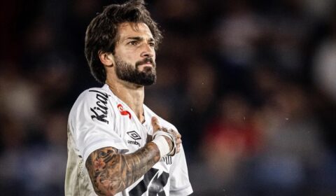 Santos empata com Bragantino com gols de ex-jogadores do Cruzeiro