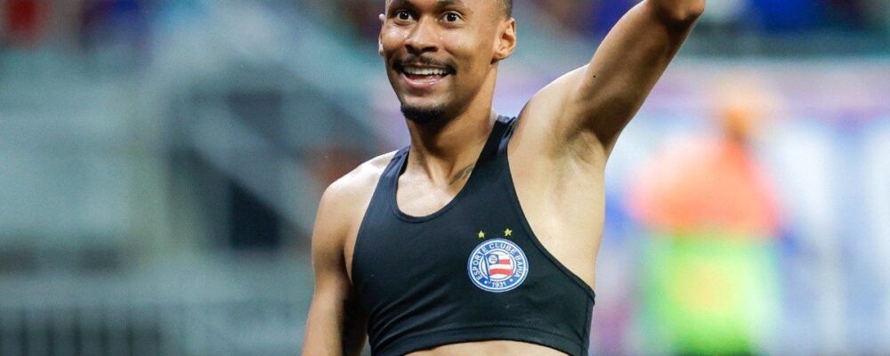 Ex-América e Atlético, Ademir faz gol à la Messi em Bahia x Palmeiras