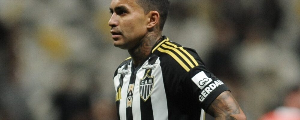 Dudu relembra ligação de Cuca antes de trocar Cruzeiro pelo Atlético: ‘Estava tendo turbulência’