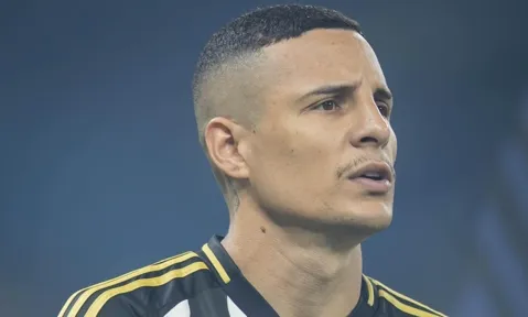 Atlético-MG vence, e dedicação de Arana, mesmo doente, rouba a cena na Arena MRV