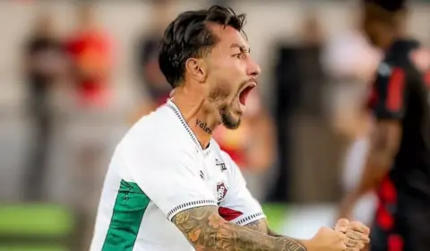 Acosta se destaca e briga por vaga no time titular do Fluminense