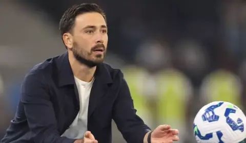 Ancelotti minimiza pressão no Botafogo: ‘Faz parte do trabalho’