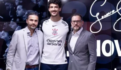 Após sondagem de gigantes, Gustavo Henrique renova com o Corinthians por mais 2 anos