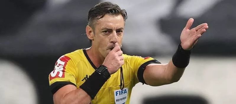Arbitragem acertou em 82% dos lances polêmicos do Brasileirão, diz CBF