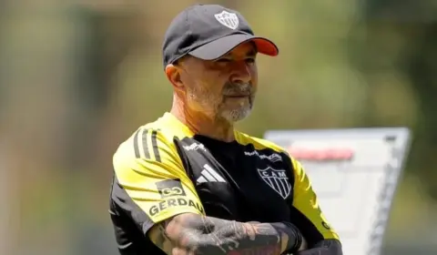 Atlético-MG cresce com Sampaoli e se afasta do Z-4 do Brasileirão