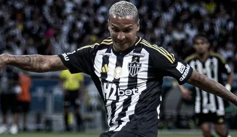 Atlético-MG fecha acordo milionário com Deyverson na Justiça