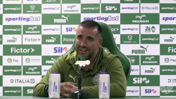 João Martins em entrevista coletiva no Palmeiras (foto: Reprodução/Palmeiras)