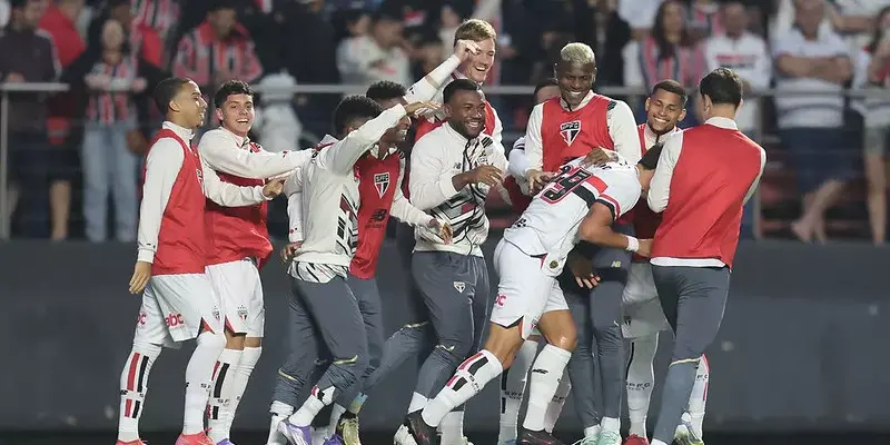 BRASILEIRÃO: São Paulo se destaca entre paulistas e Flamengo mantém a ponta