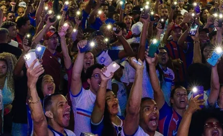 Bahia lidera público e Flamengo bate recorde de renda no Brasileirão