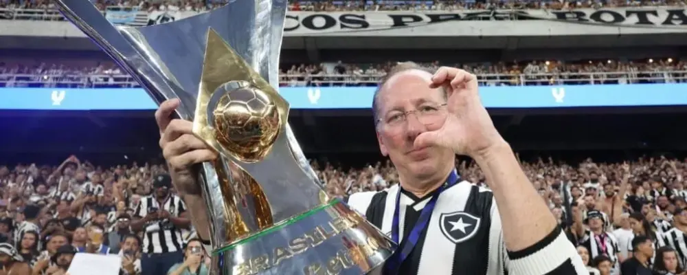 Botafogo concorre ao prêmio de melhor clube do mundo na presença de Textor