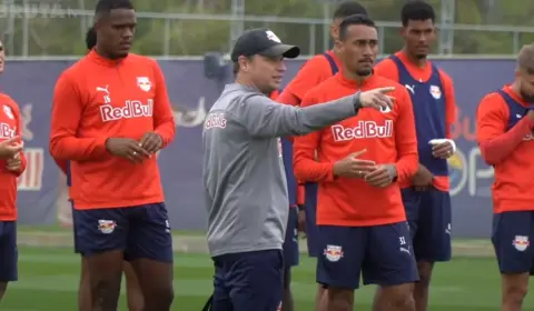 Bragantino foca no Cruzeiro após empate com Sport no Brasileirão