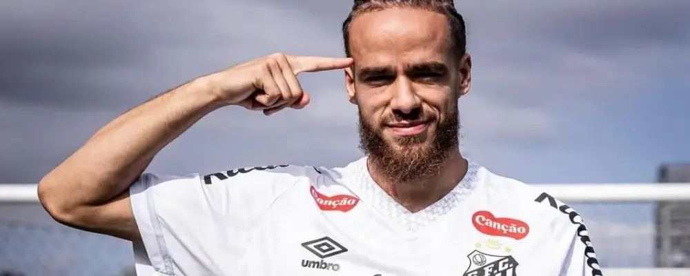 Brahimi destaca parceria com Neymar no Santos e avisa: ‘Gosto do drible’