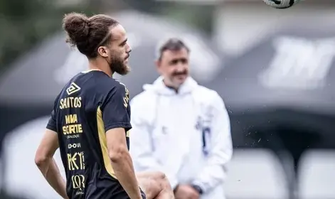 Brahimi pode estrear no Santos contra o Bragantino no Brasileirão