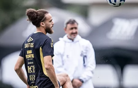 Brahimi pode estrear no Santos contra o Bragantino no Brasileirão