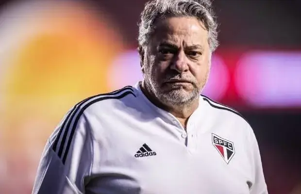 Casares justifica venda de joias da base do São Paulo: ‘Momento de necessidade’