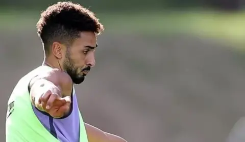 Chris Ramos e Cuiabano são novidades em treino do Botafogo