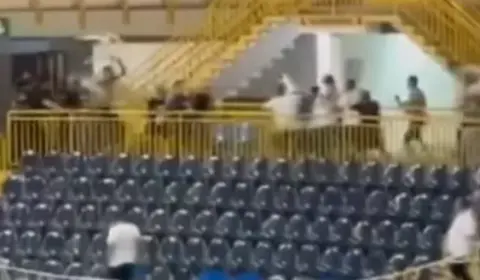 Clássico de Futsal entre Ceará e Fortaleza termina em confusão e jogo é encerrado