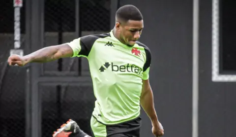 Clube da Bélgica negocia a contratação de lateral do Vasco
