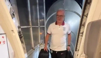 Corinthians encara Internacional com desfalques e pressão no Brasileirão