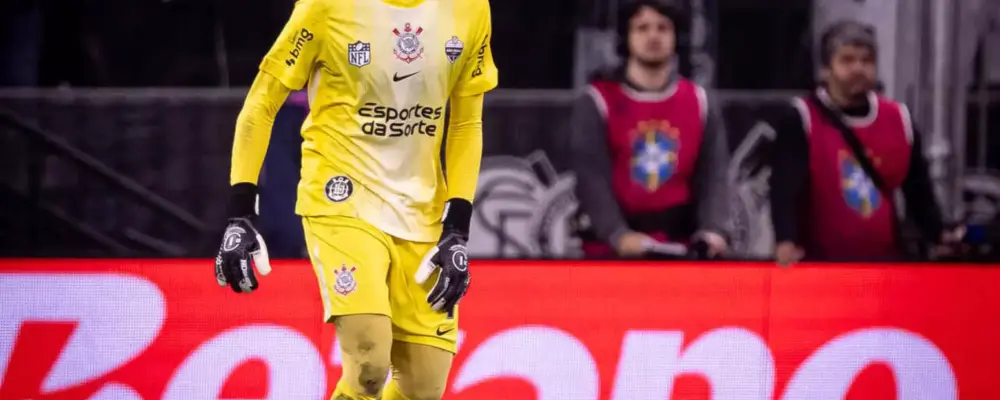 Corinthians projeta retorno de Hugo Souza na Copa do Brasil