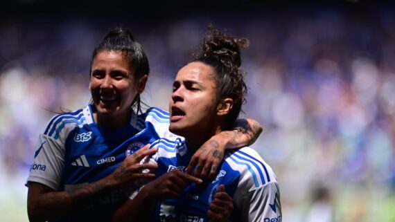 Comemoração de um dos gols do Cruzeiro contra o Corinthians (foto: Leandro Couri/EM/D.A Press)