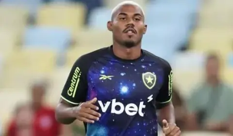 Cuiabano chega ao Rio de Janeiro para defender o Botafogo