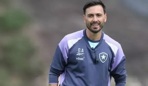 Davide Ancelotti celebra vitória e já projeta próximos jogos do Botafogo