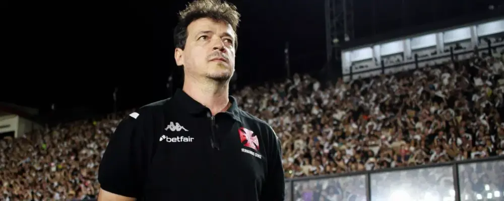 Diniz destaca superioridade do Vasco: ‘Classificação muito justa’