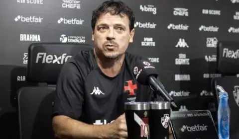 Diniz elogia atuação do Vasco contra o Bahia: ‘Time foi muito bem’