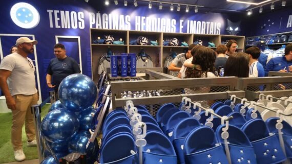 Inauguração da loja oficial do Cruzeiro no Mineirão (foto: Marcos Vieira/EM/DA Press)