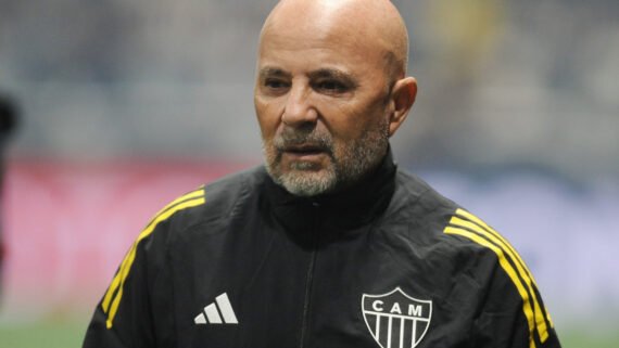 Jorge Sampaoli, técnico do Atlético, antes de jogo na Arena MRV (foto: Alexandre Guzanshe/EM/D.A. Press)