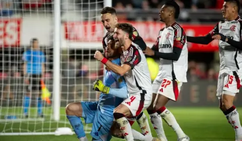Estudiantes-ARG 1 (2) x (4) 0 Flamengo – Rossi coloca Mengão na semifinal