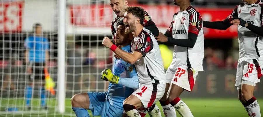 Estudiantes-ARG 1 (2) x (4) 0 Flamengo – Rossi coloca Mengão na semifinal